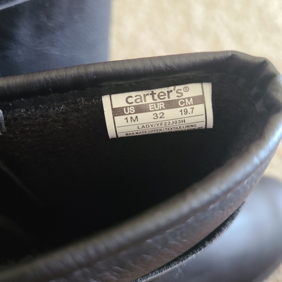 Carter's girls boot size 1 - Picture 4 of 7